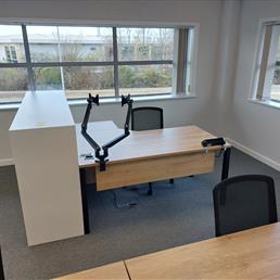 Origin Way - Grimsby desking 5