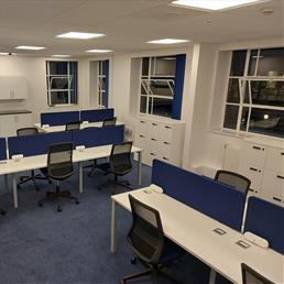 Birmingham University - Bench desking med sch 1